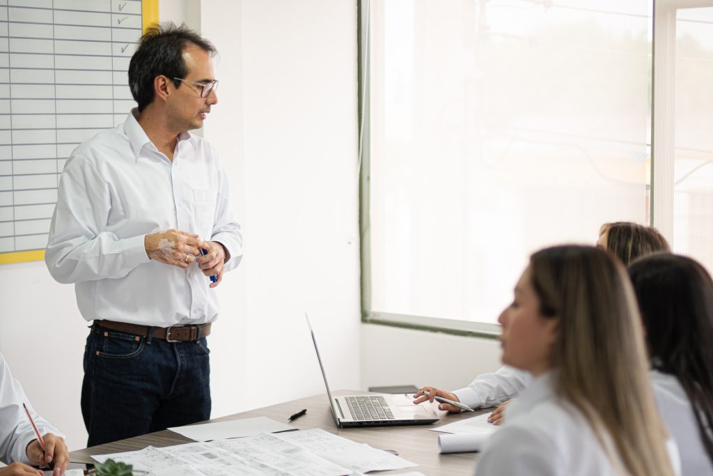 Descubriendo el Mundo del Coaching Estratégico con los Mejores Coach Españoles