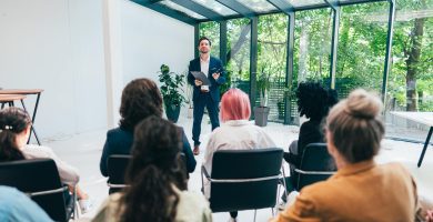 Descubriendo a los mejores coaches en España y la magia de su asesoramiento en startups
